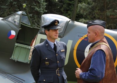 Vzpomínka na 100. výročí narození Františka Bulise a Ladislava Zadrobílka, pilotů RAF, Hrochův Týnec, 14. 5. 2016
