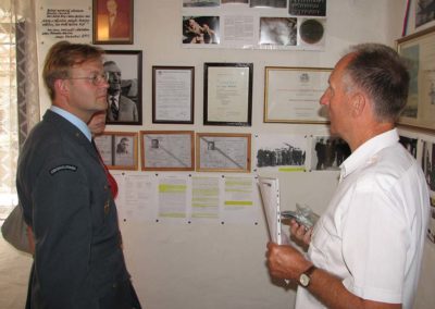 Předávání artefaktů do Muzea Josefa Koukala, Luže, 2008